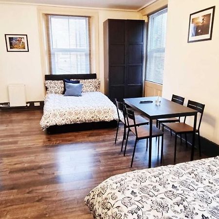 Lovely Studio In Vauxhall Лондон Экстерьер фото